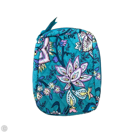 Makeup Bag By Vera Bradley, Size: Medium