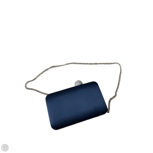 Clutch By Nina, Size: Small