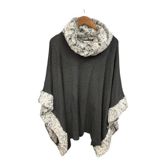 Poncho By Clothes Mentor In Grey, Size: M