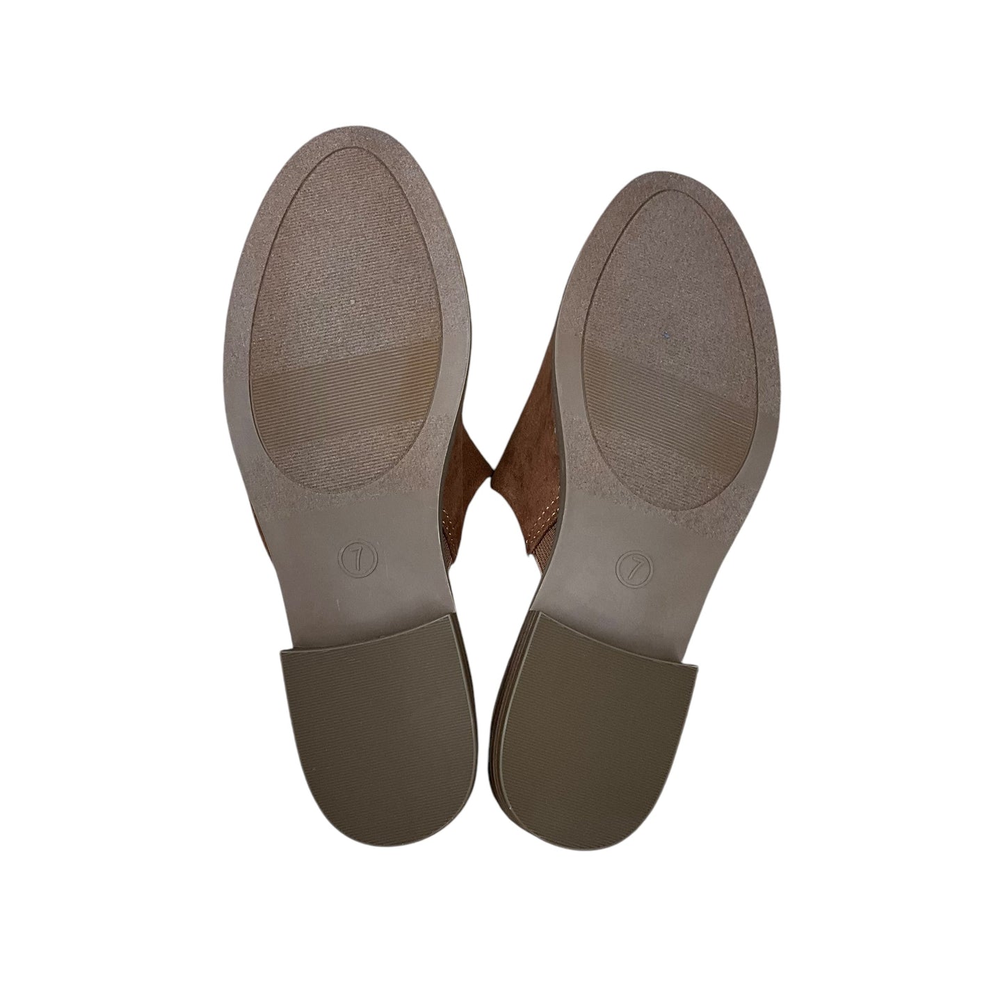 Shoes Flats By Universal Thread In Tan, Size: 7