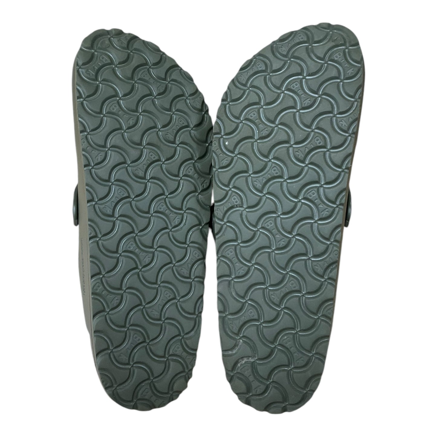 Shoes Flats By Birkenstock In Green, Size: 10