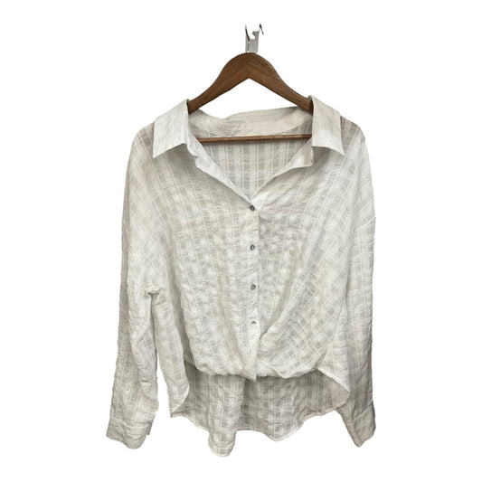 Blouse Long Sleeve By Clothes Mentor In White, Size: M