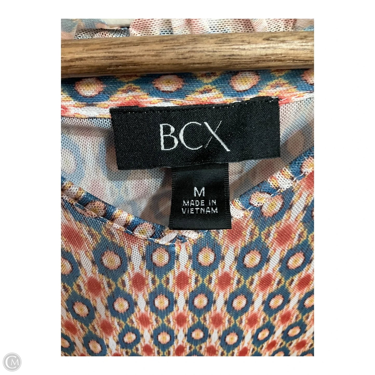 Top Sleeveless By Bcx In Geometric Pattern, Size: M