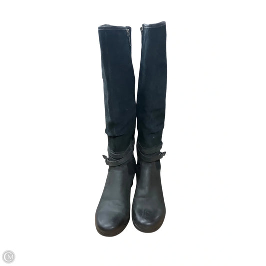 Boots Designer By Ugg In Black, Size: 6