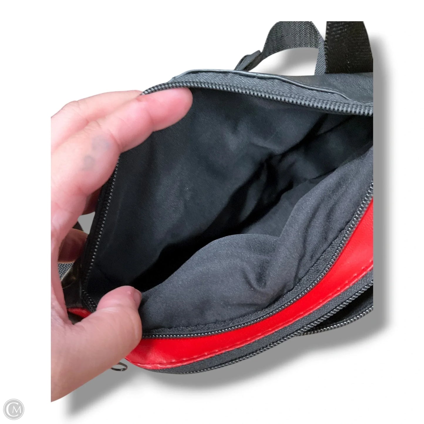 Belt Bag By Clothes Mentor, Size: Medium