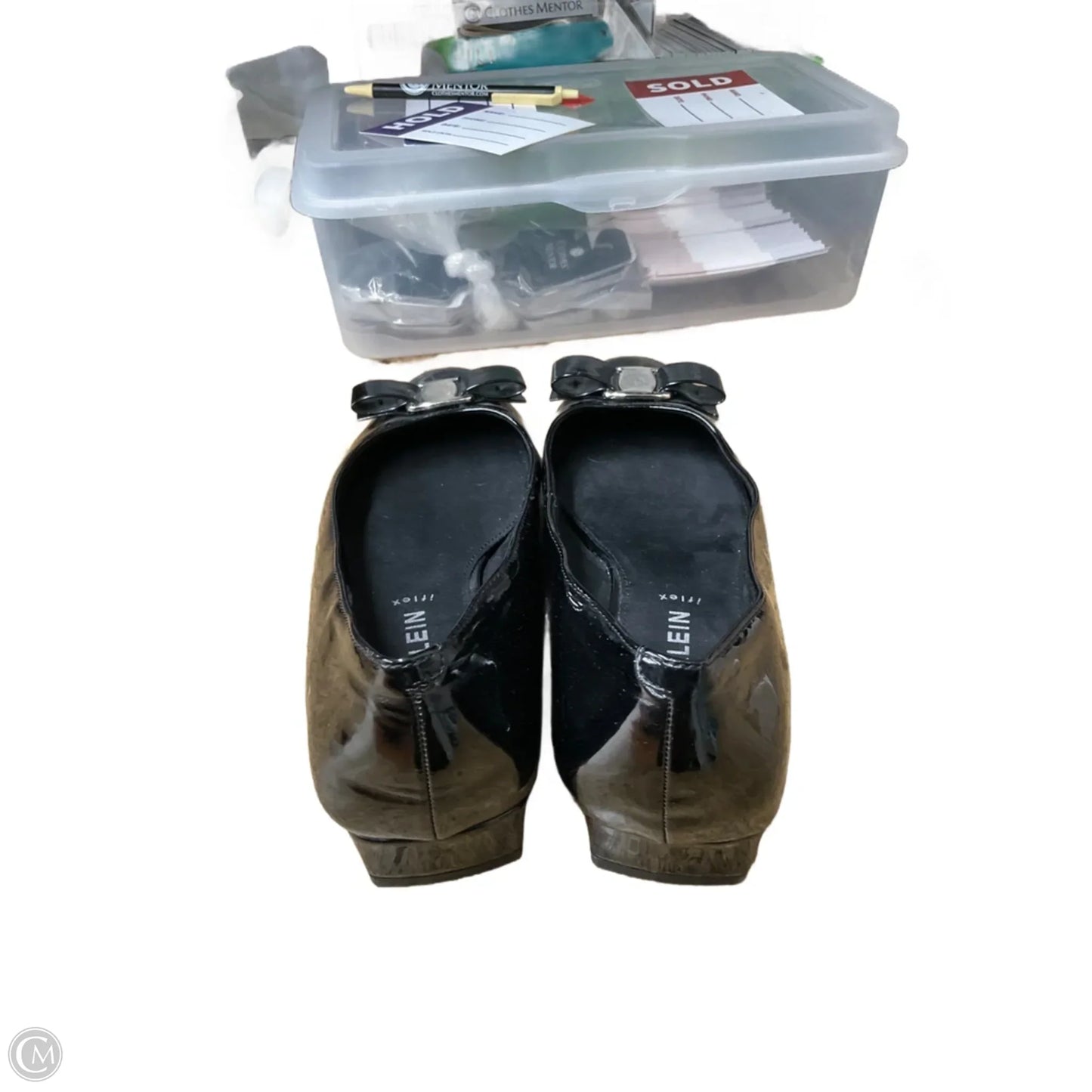 Shoes Flats By Anne Klein In Black, Size: 9