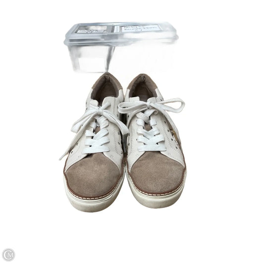 Shoes Flats By Crown Vintage In Animal Print, Size: 9