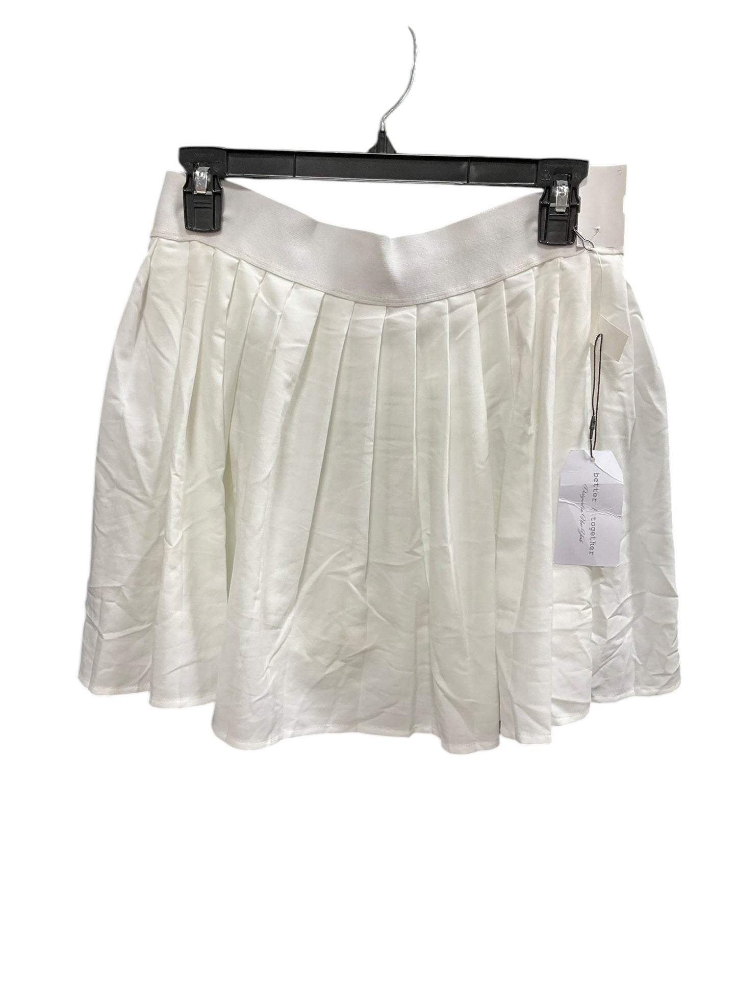 Athletic Skort By Clothes Mentor In White, Size: L