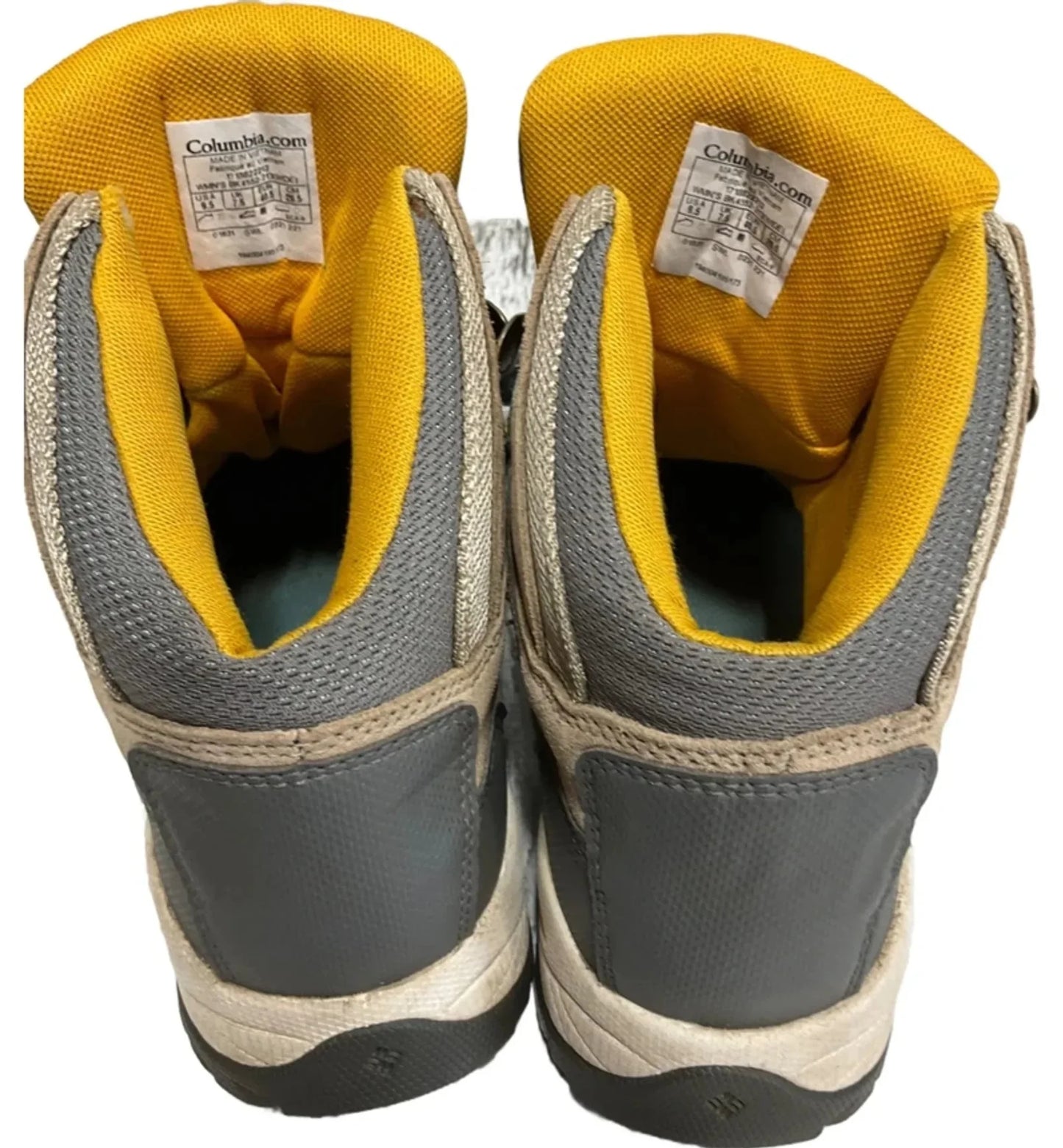 Boots Hiking By Columbia In Tan, Size: 9.5