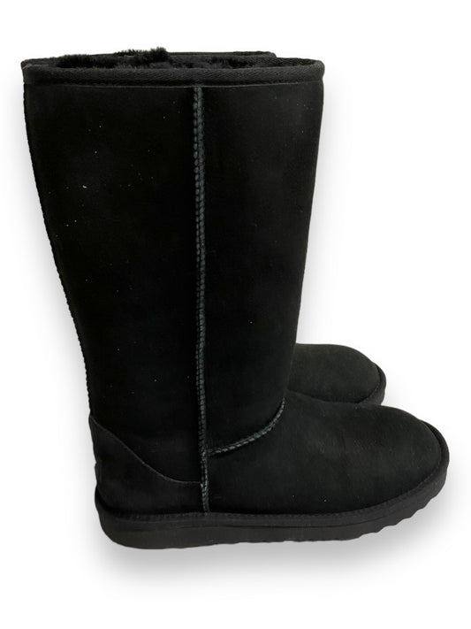 Black Boots Mid-calf Flats Ugg, Size 6