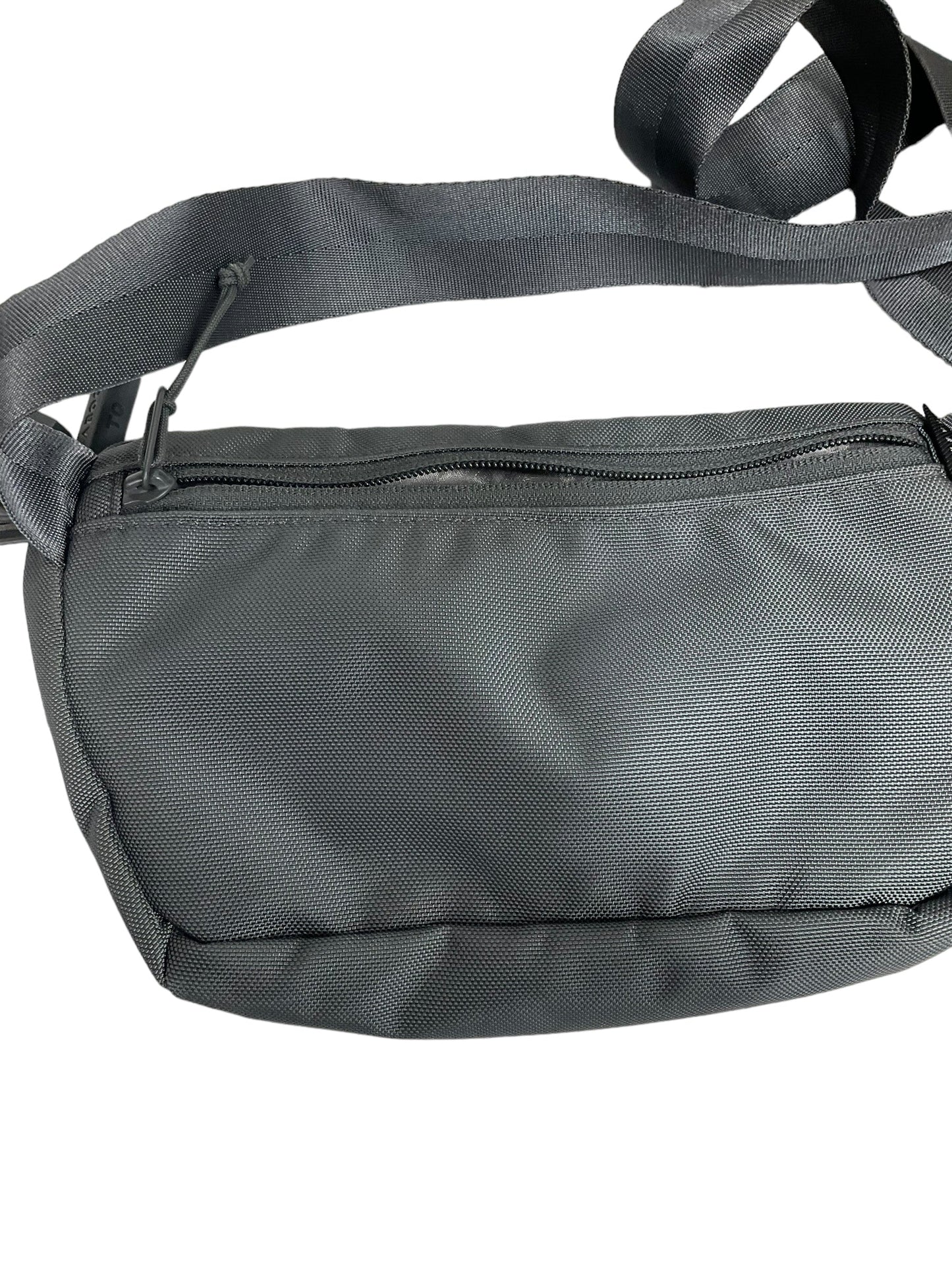 Belt Bag Clothes Mentor, Size Small