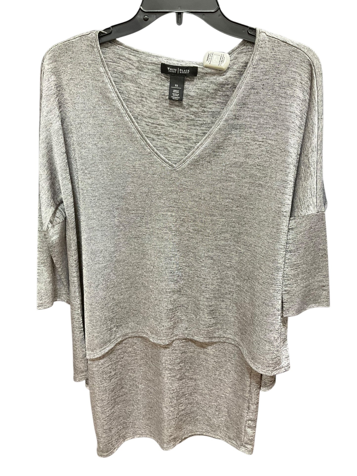 Top 3/4 Sleeve By White House Black Market In Silver, Size: Xs