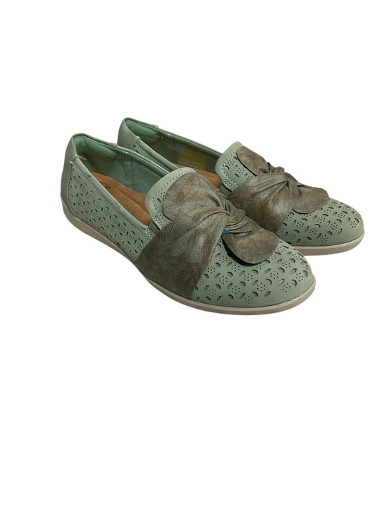 Shoes Flats By Earth Origins In Green, Size: 9