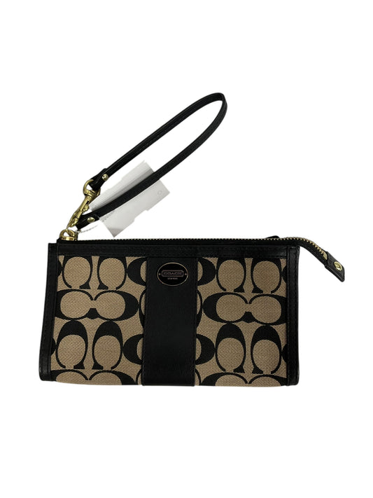 Wristlet Designer By Coach, Size: Medium