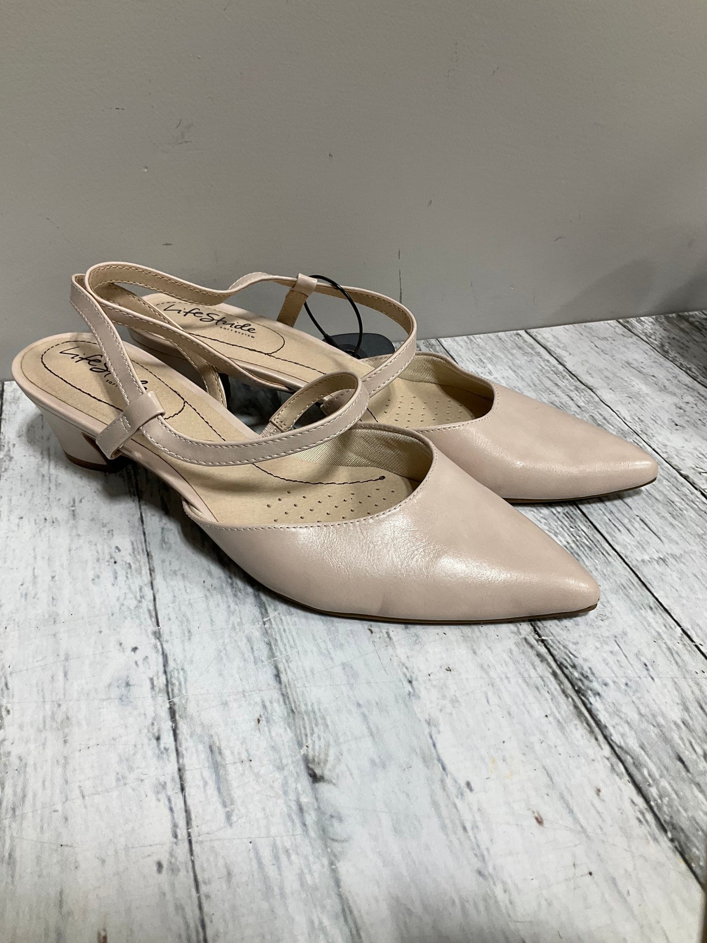 Shoes Heels Kitten By Life Stride In Beige, Size: 9