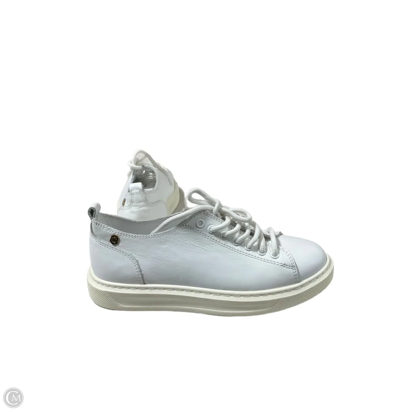Shoes Athletic By Cmb In White, Size: 6