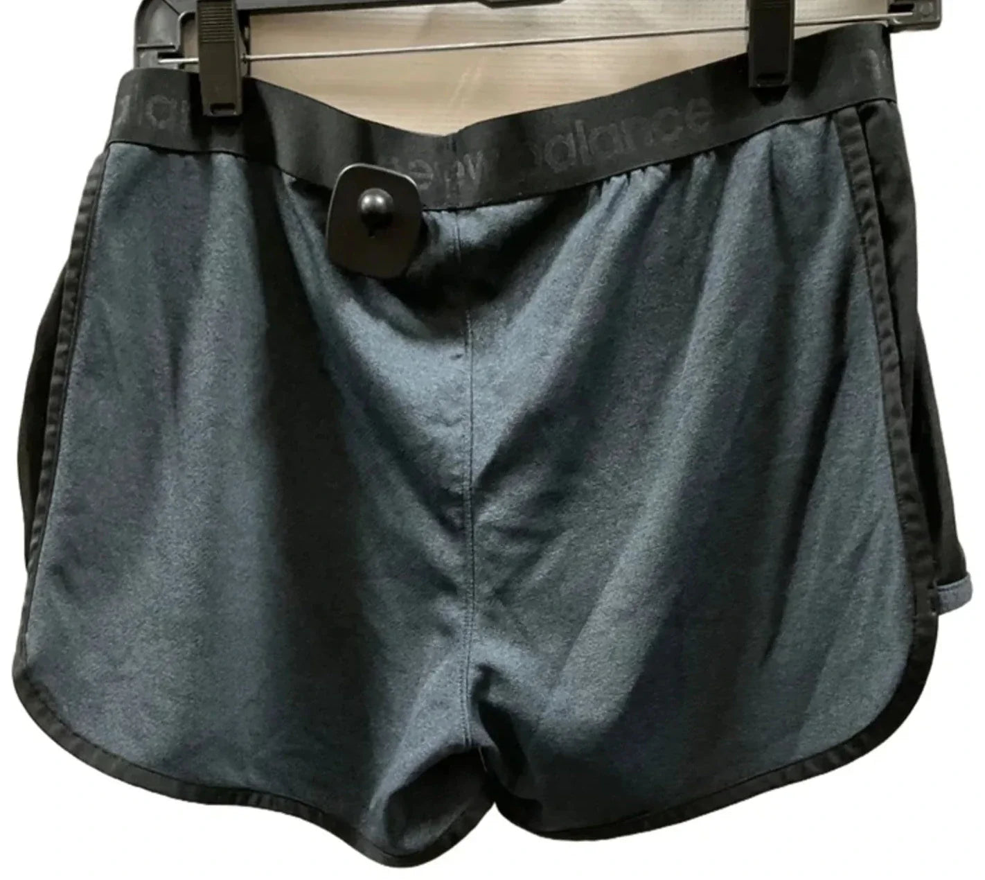 Athletic Shorts By New Balance In Grey, Size: M
