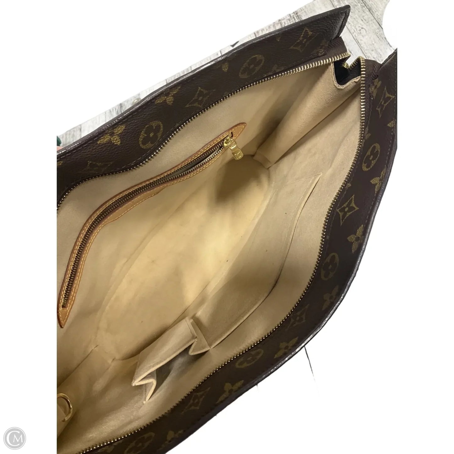 Handbag Luxury Designer By Louis Vuitton, Size: Large