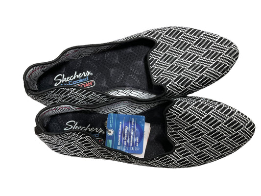 Black & White Shoes Flats Skechers, Size 10