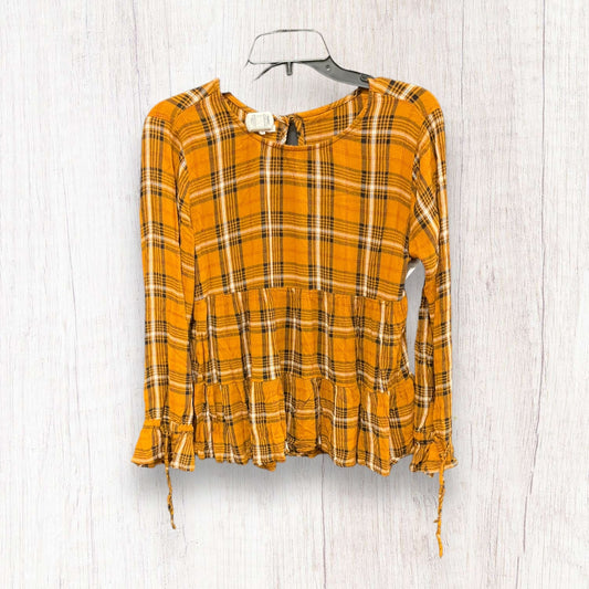 Top Long Sleeve By Maurices In Plaid Pattern, Size: M