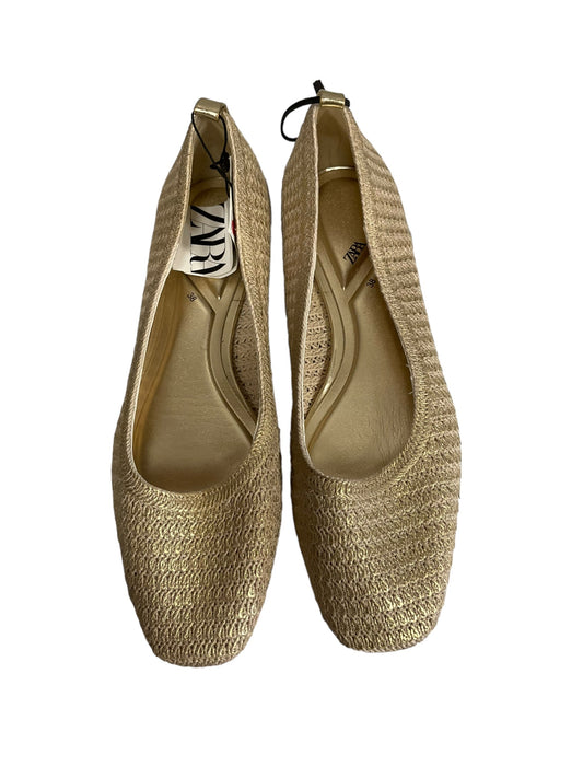 Shoes Flats By Zara In Gold, Size: 7.5