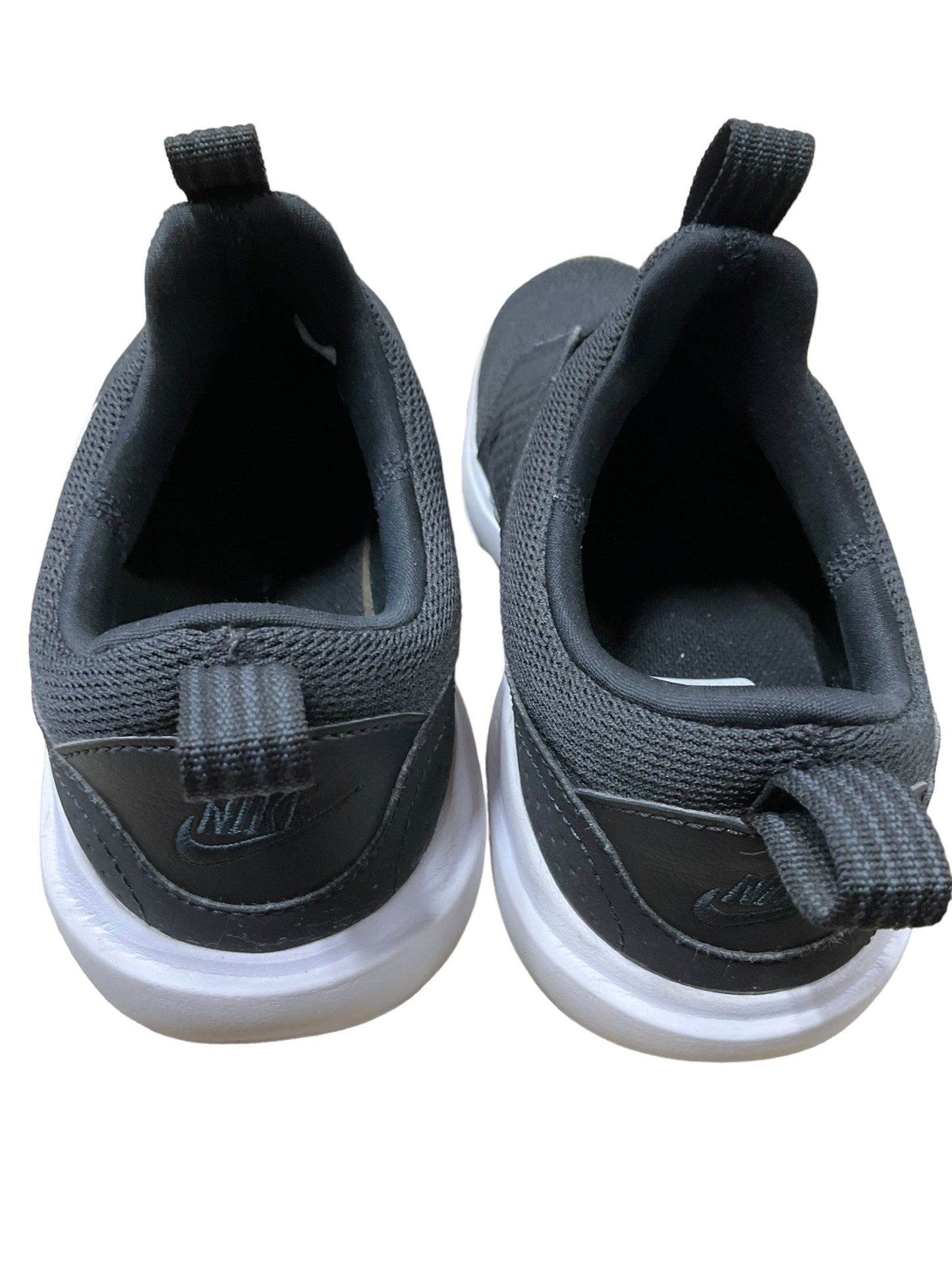 Shoes Athletic By Nike In Black, Size: 7