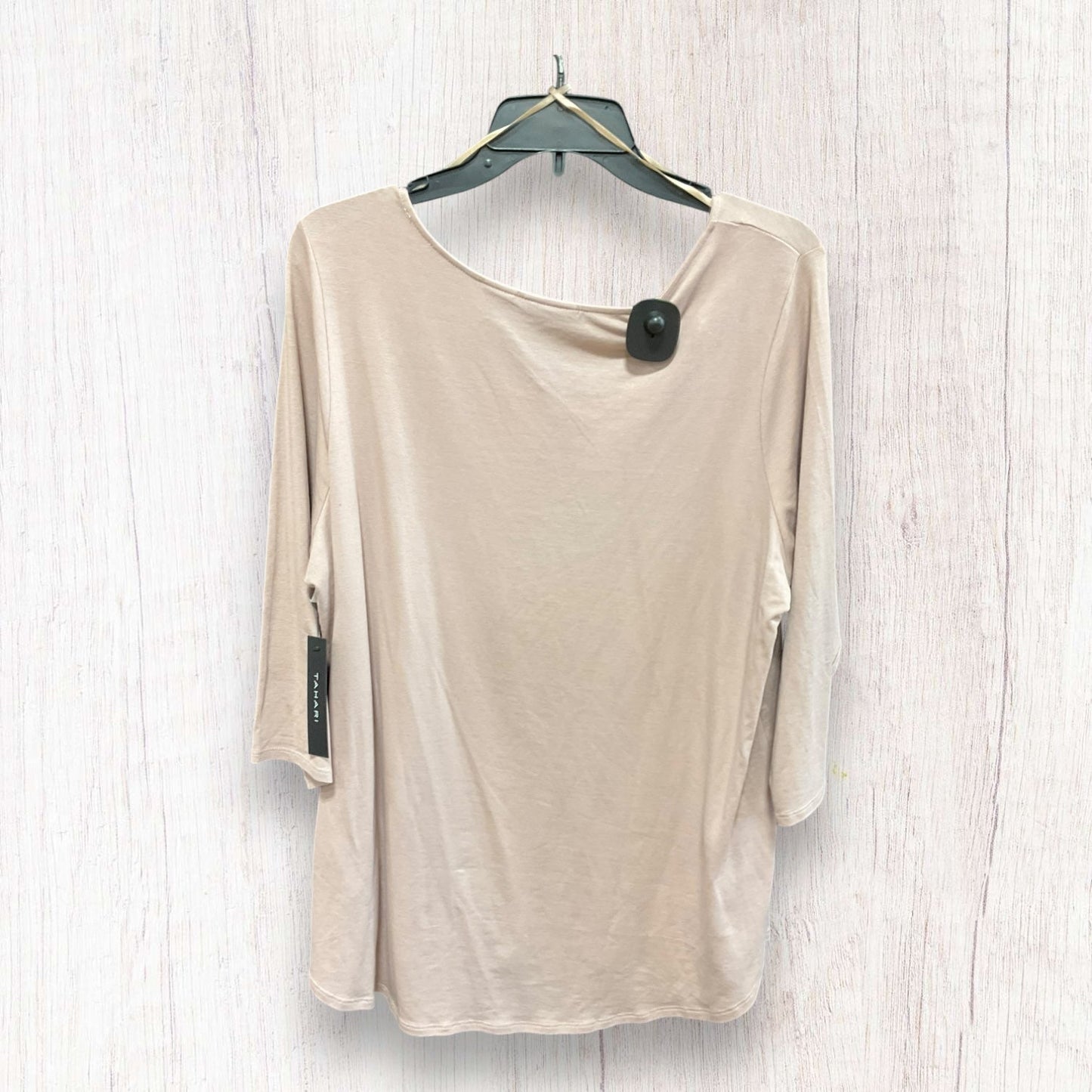 Top 3/4 Sleeve Basic By T Tahari In Taupe, Size: 1x