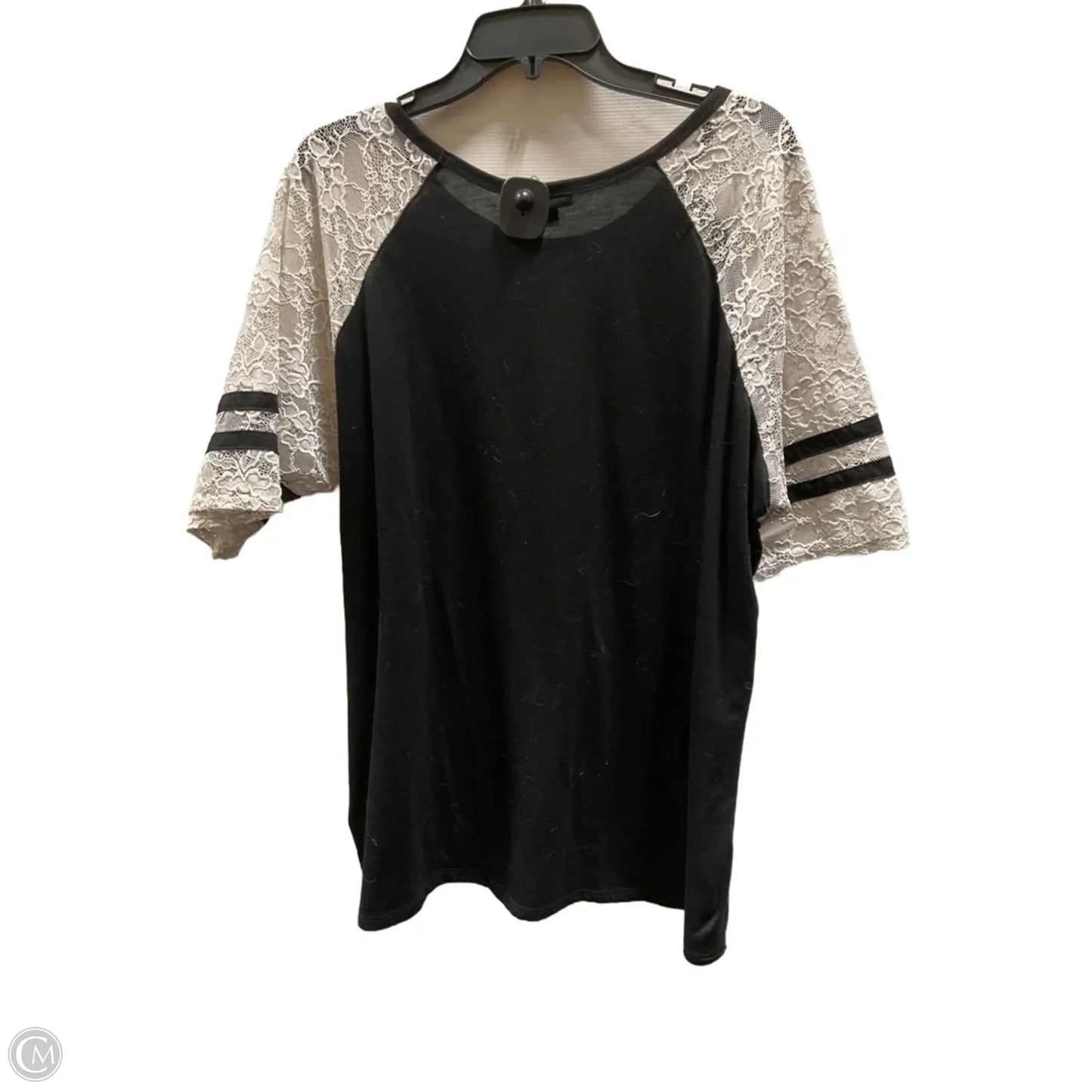 Top Short Sleeve By Torrid In Black, Size: 3x