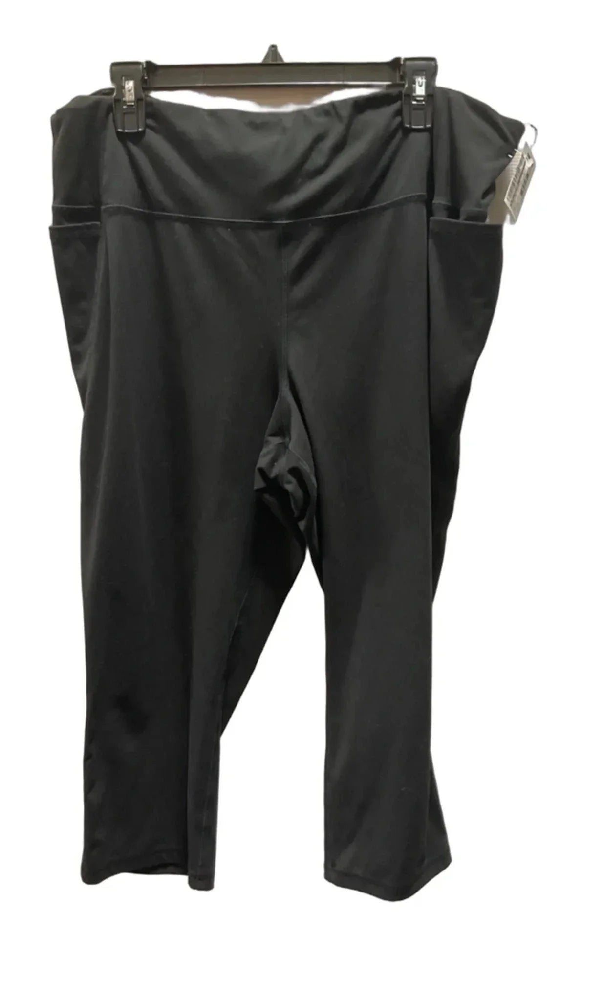 Athletic Capris By Livi Active In Black, Size: 2x