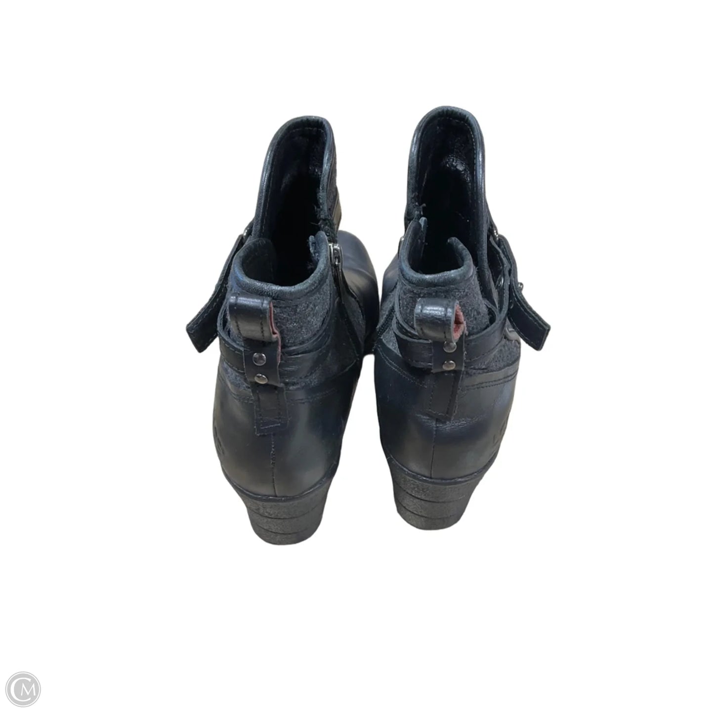 Boots Designer By Ugg In Black, Size: 7
