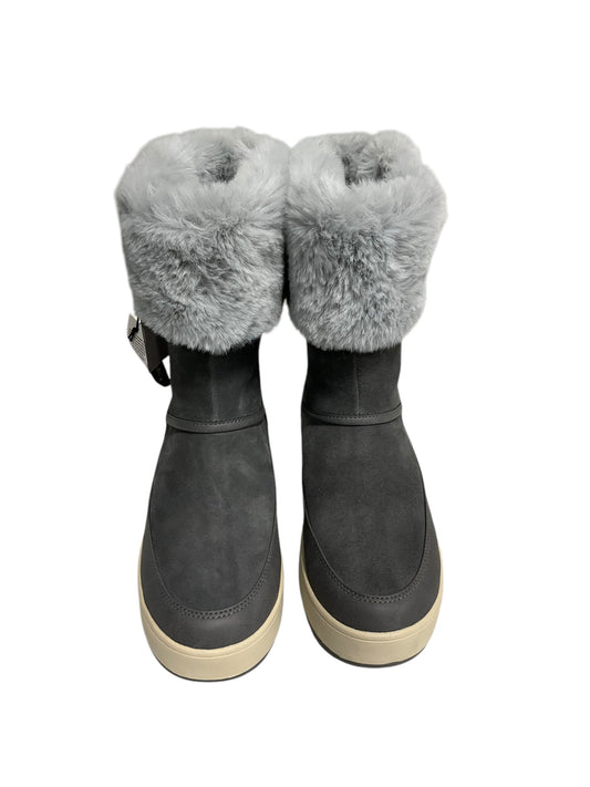 Boots Mid-calf Flats By Koolaburra By Ugg In Grey, Size: 7