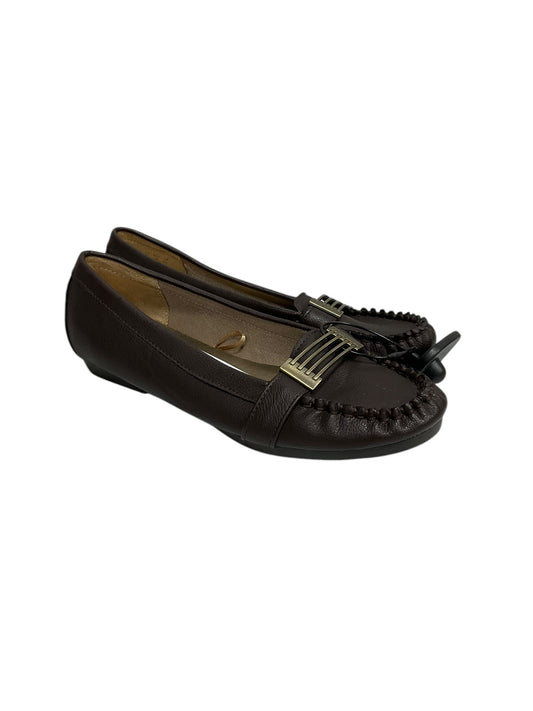 Shoes Flats By Life Stride In Brown, Size: 8