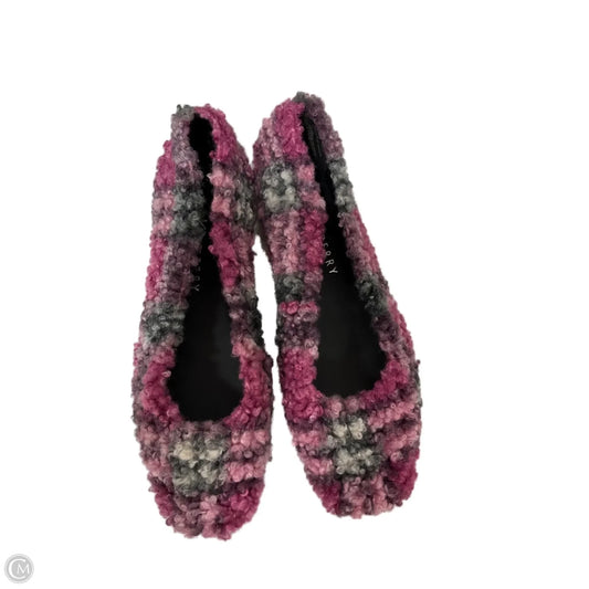 Shoes Flats By Clothes Mentor In Grey & Purple, Size: 9