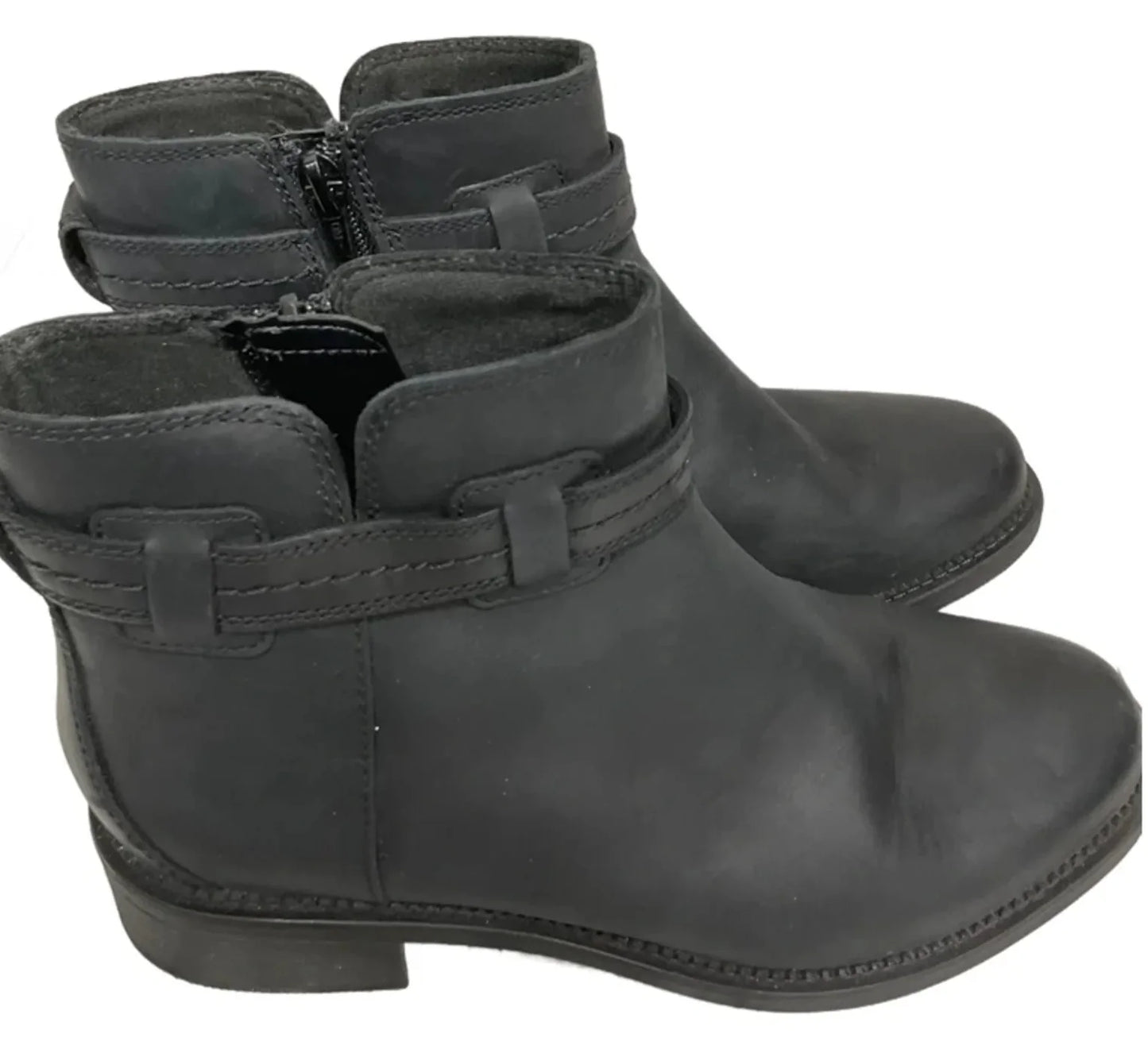 Boots Ankle Flats By Clarks In Black, Size: 8.5