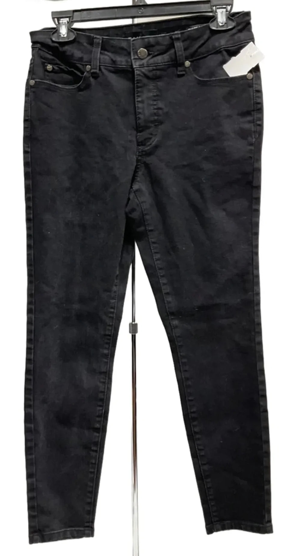 Jeans Skinny By Tahari In Black, Size: 8
