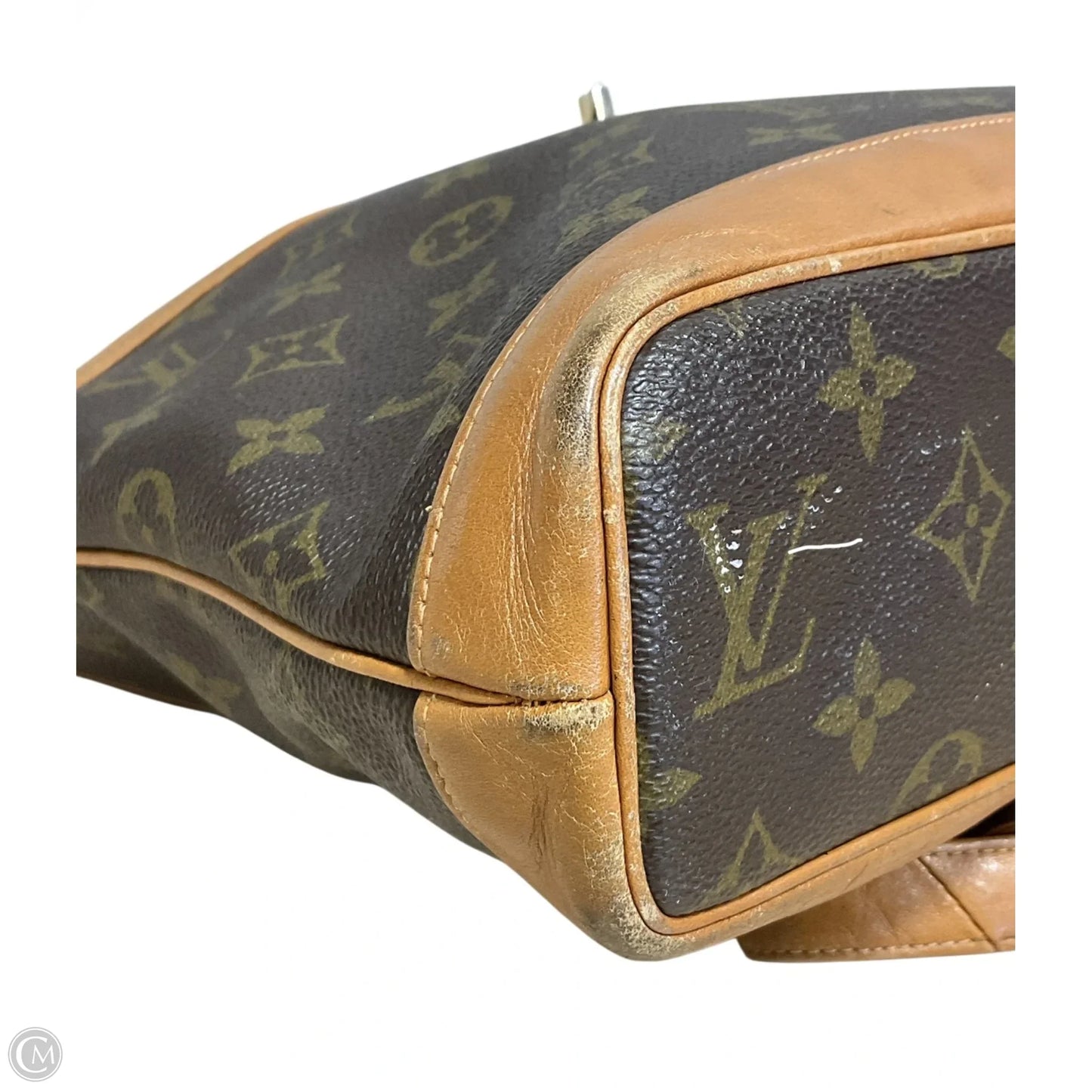Crossbody Luxury Designer By Louis Vuitton, Size: Medium