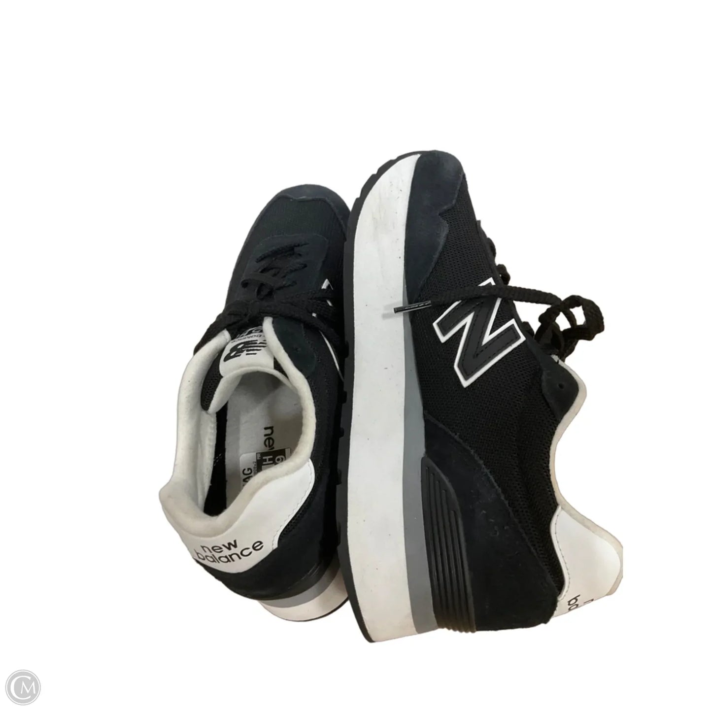 Shoes Athletic By New Balance In Black & White, Size: 10