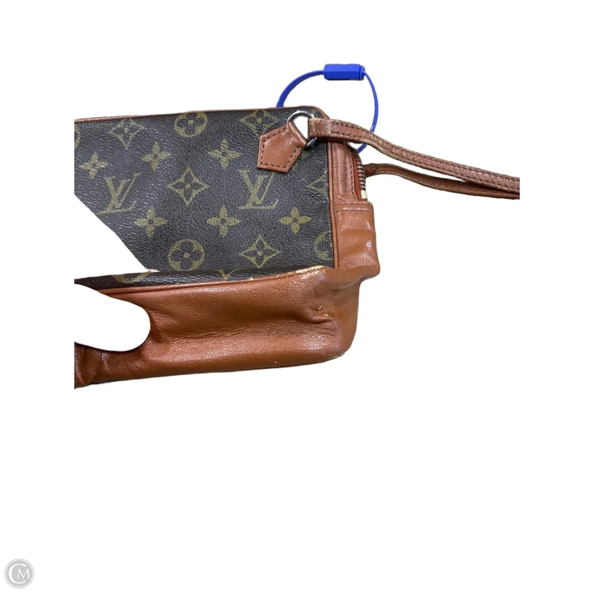 Clutch Luxury Designer By Louis Vuitton, Size: Medium