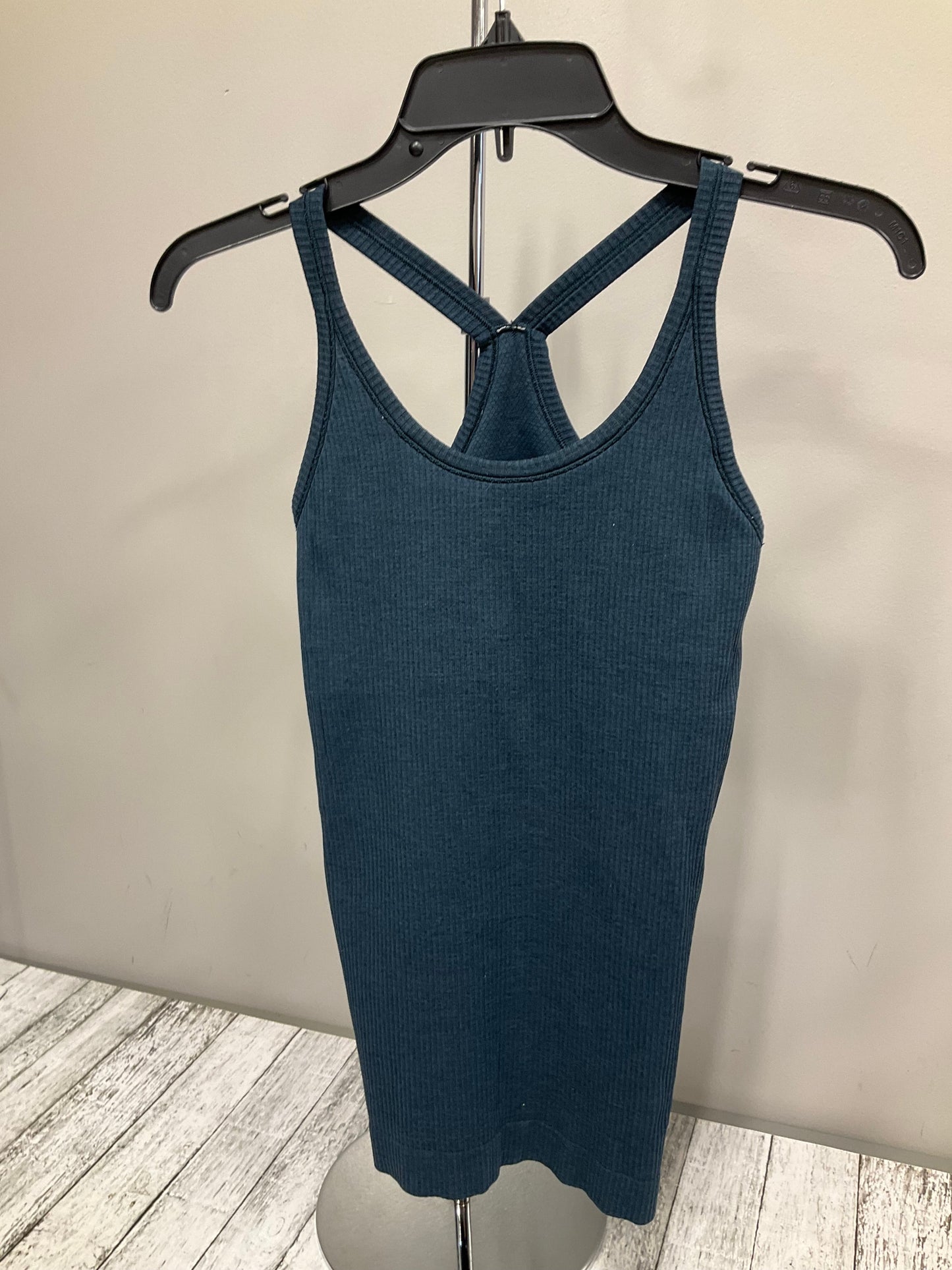 Athletic Tank Top By Lululemon In Teal, Size: Xs