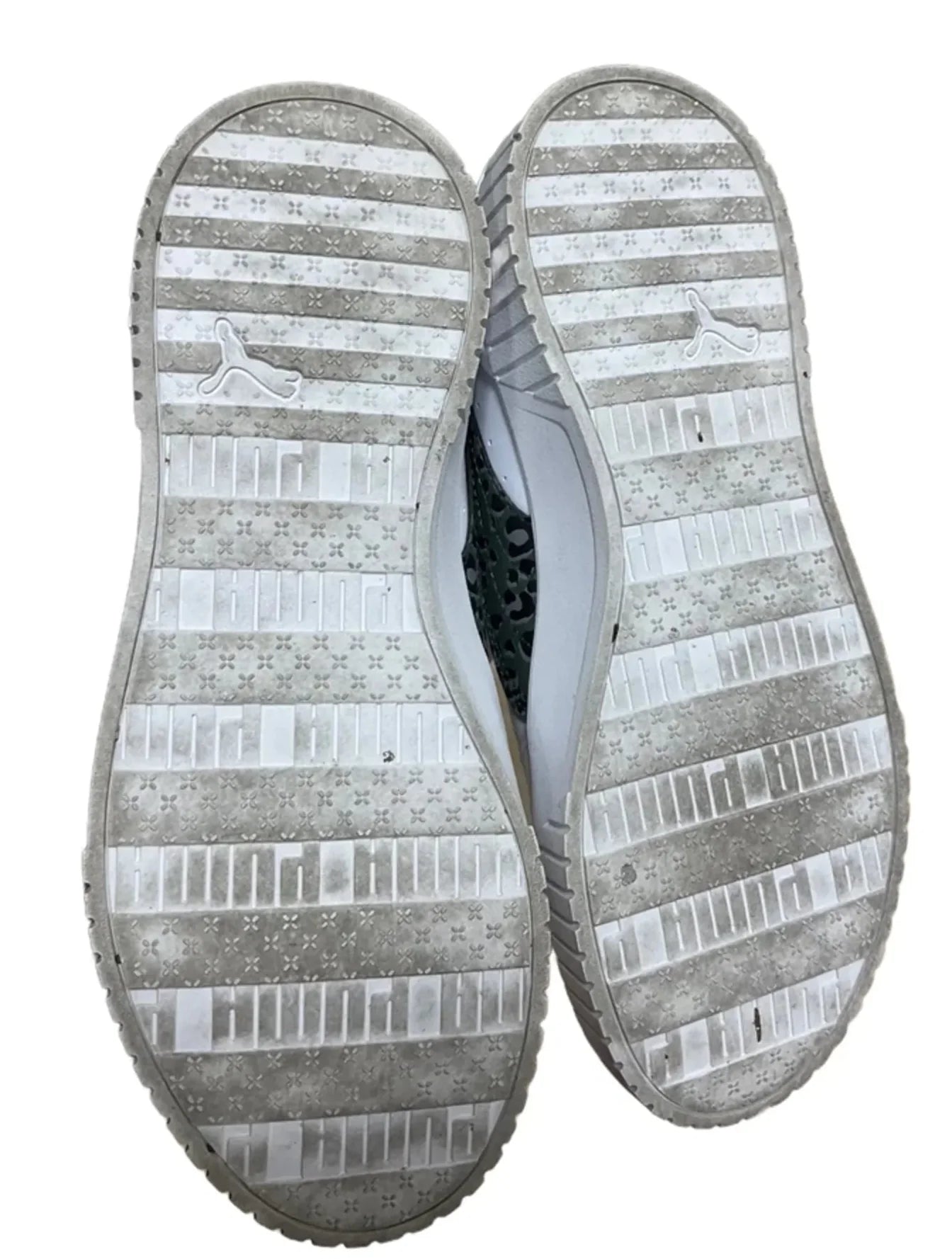 Shoes Athletic By Puma In White, Size: 6