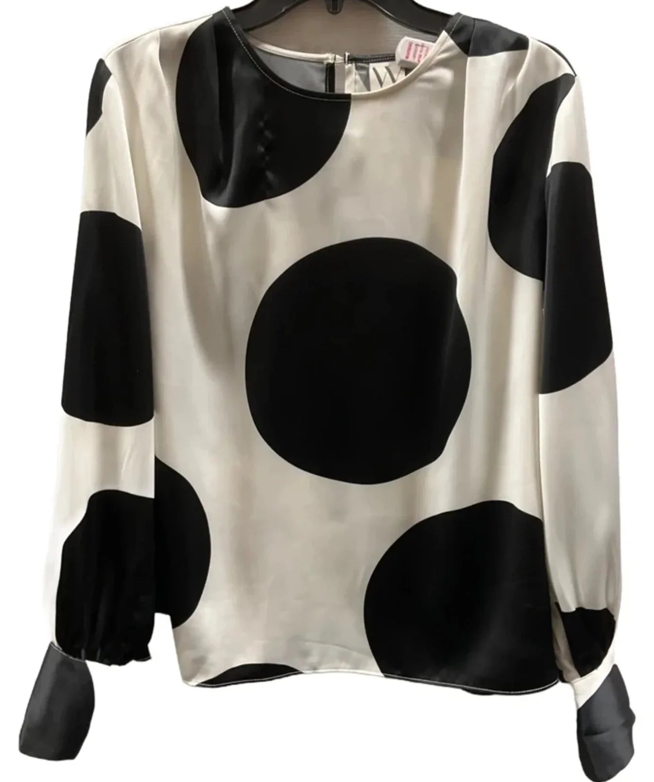 Top Long Sleeve By Worthington In Polkadot Pattern, Size: M