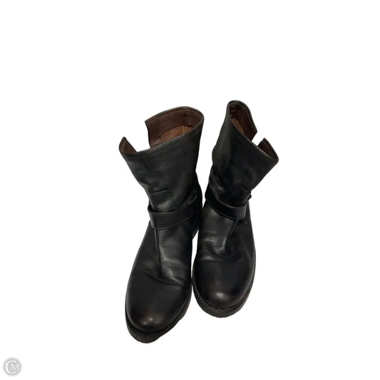 Boots Designer By Frye In Brown, Size: 9.5