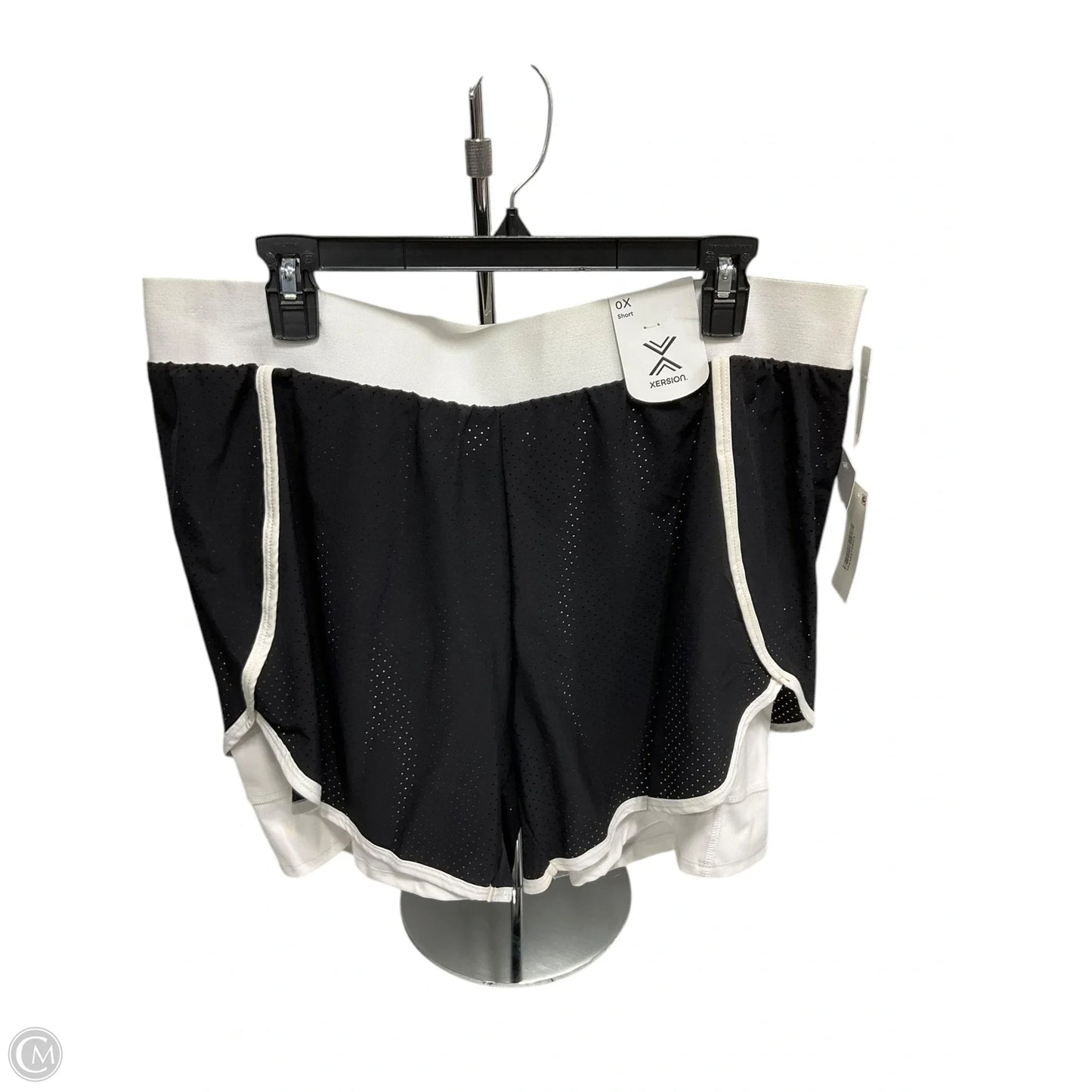 Athletic Shorts By Xersion In Black & Cream, Size: Xl
