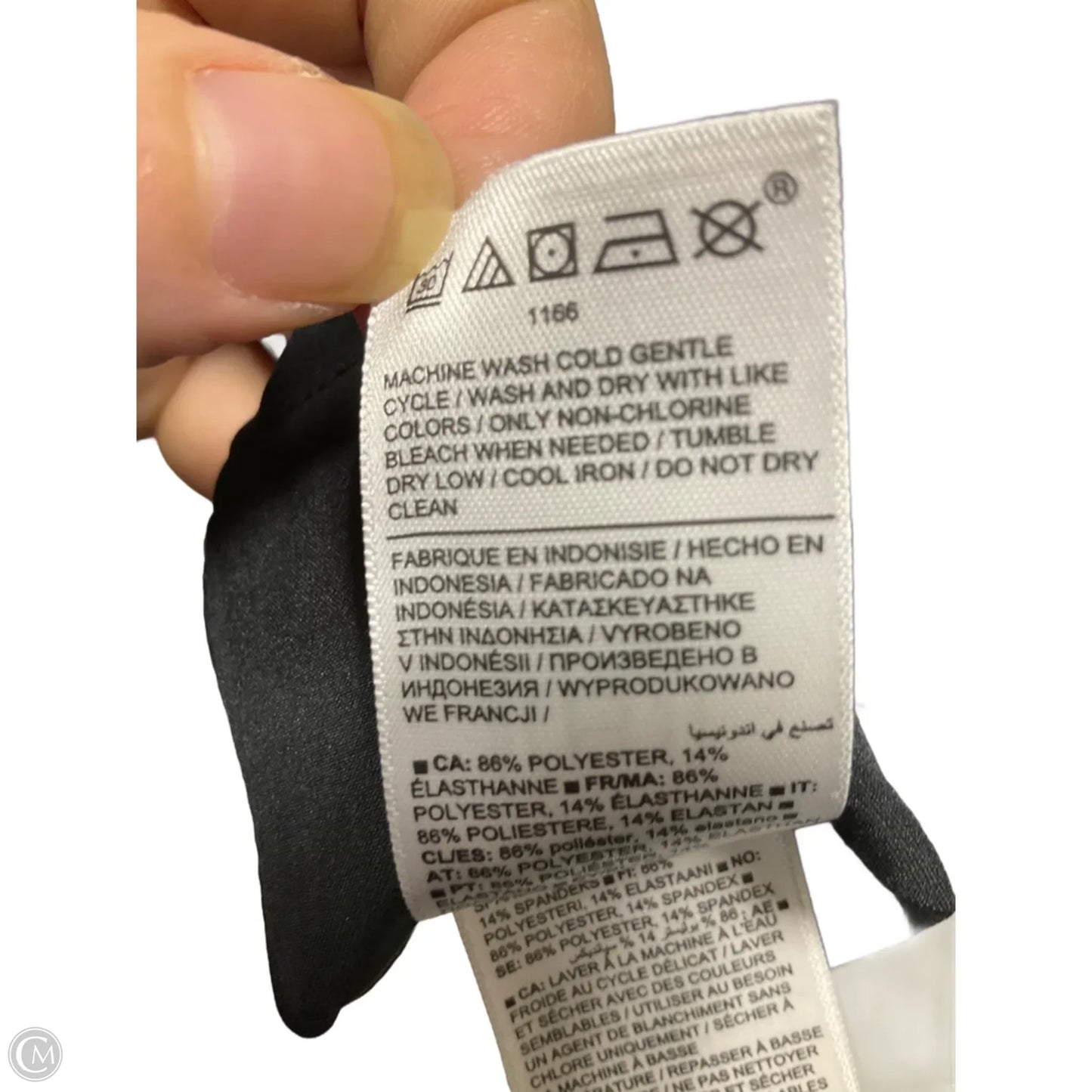 Athletic Top Short Sleeve By Athleta In Black, Size: Xl