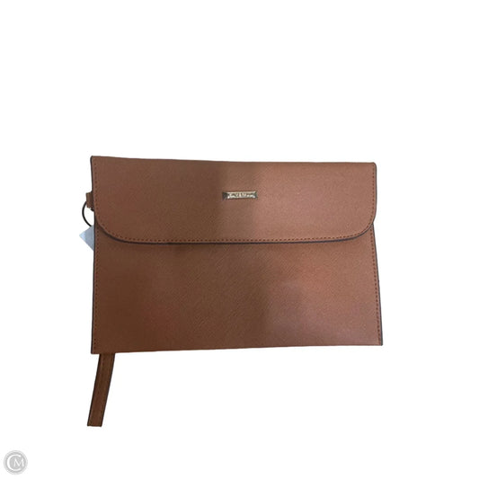 Wristlet By Cmf, Size: Large