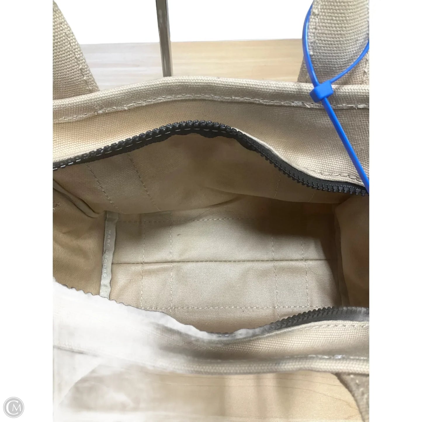 Crossbody Luxury Designer By Marc Jacobs, Size: Medium