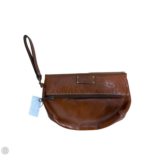 Wristlet Designer By Patricia Nash, Size: Medium