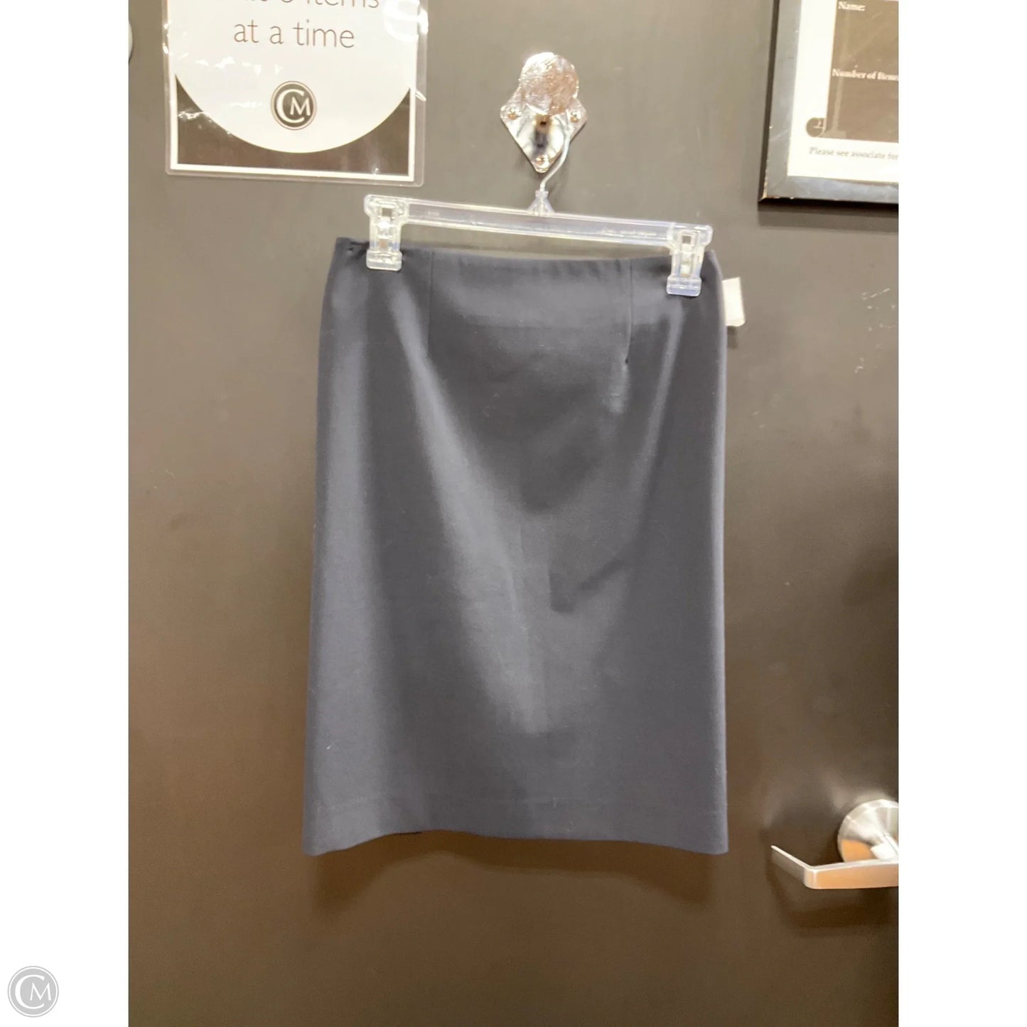 Skirt Mini & Short By Theory In Black, Size: 0p