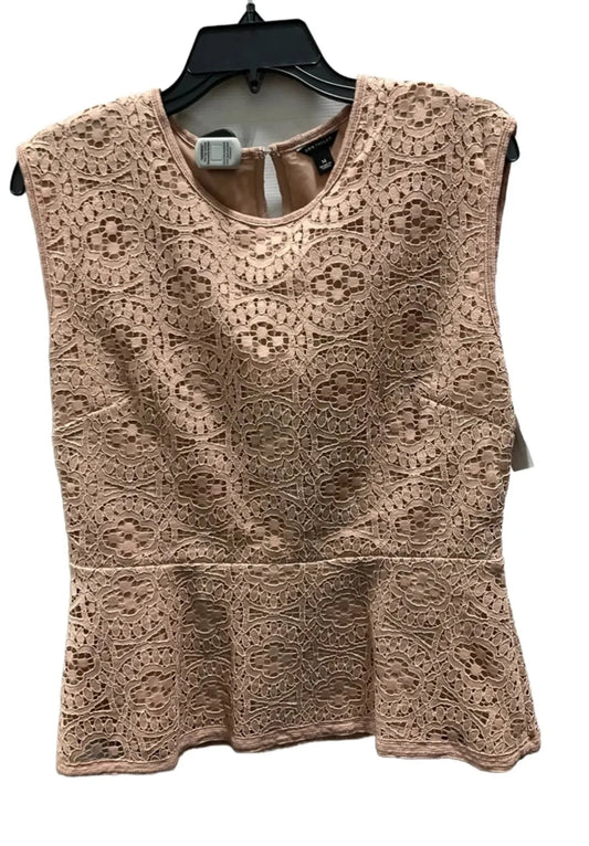 Top Sleeveless By Ann Taylor In Beige, Size: M