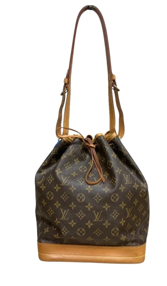 Handbag Luxury Designer By Louis Vuitton, Size: Large